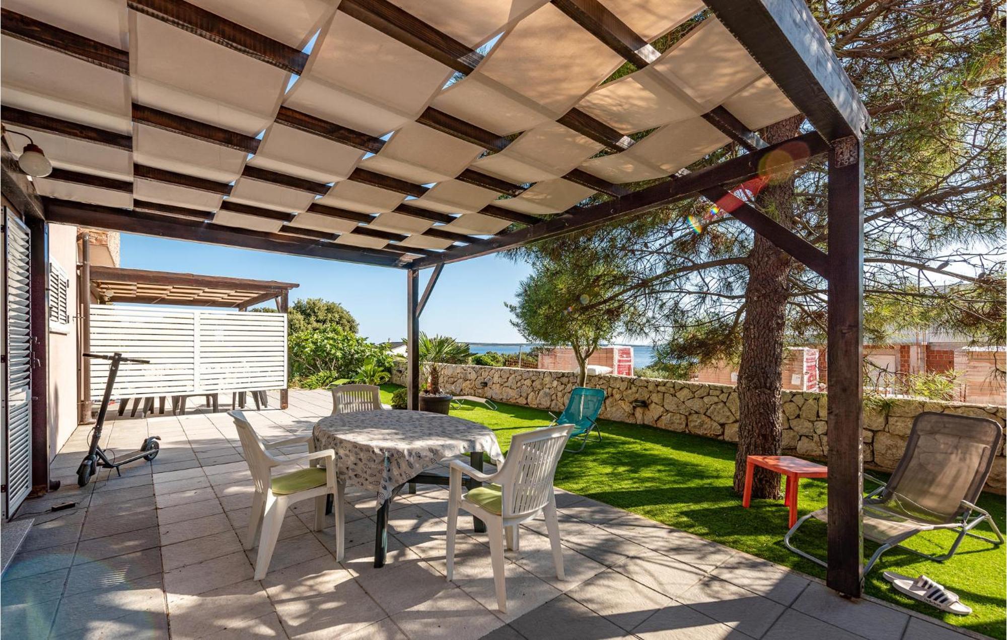 Nice Apartment In Mandre With Wifi Exterior foto