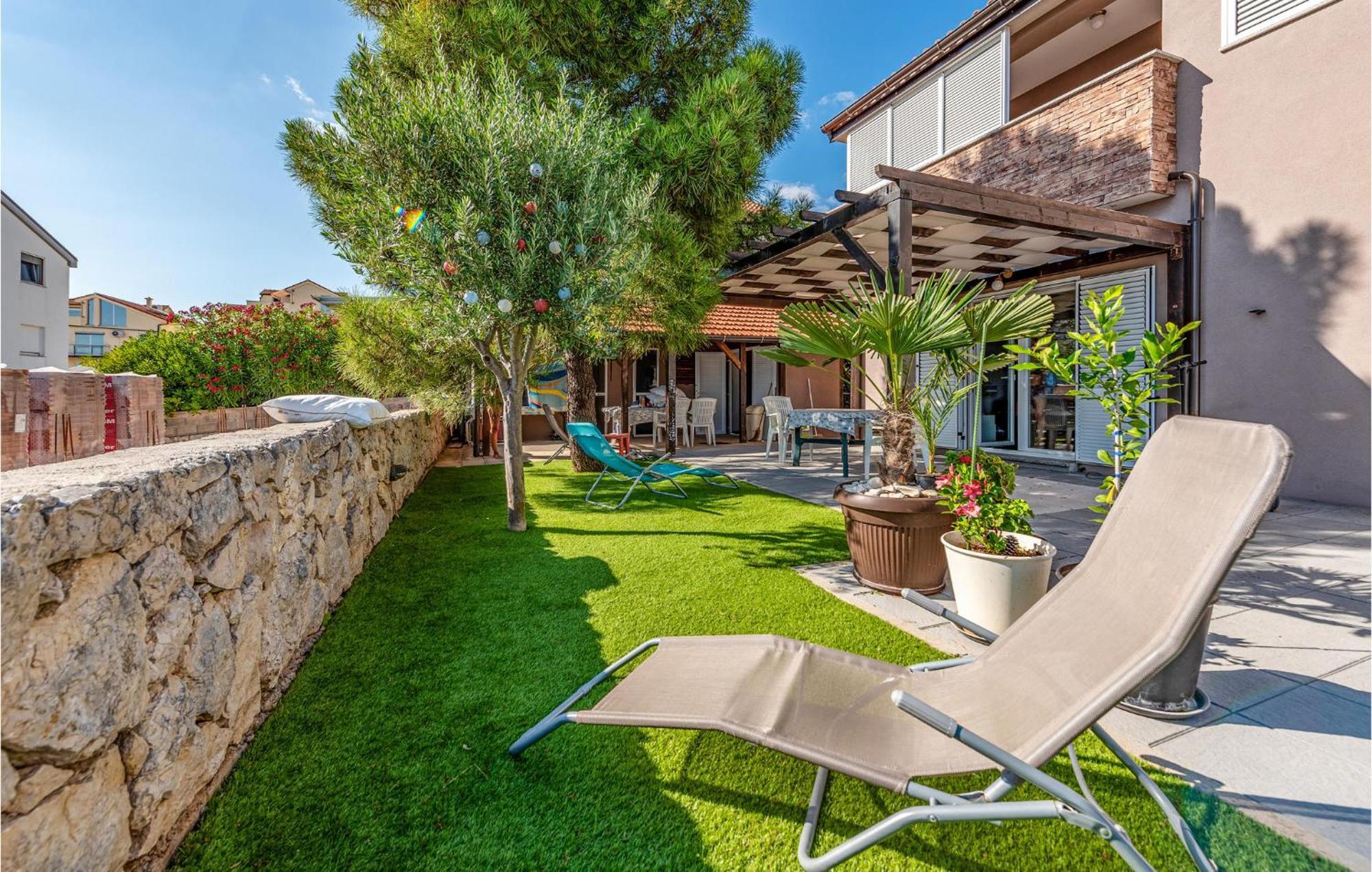 Nice Apartment In Mandre With Wifi Exterior foto